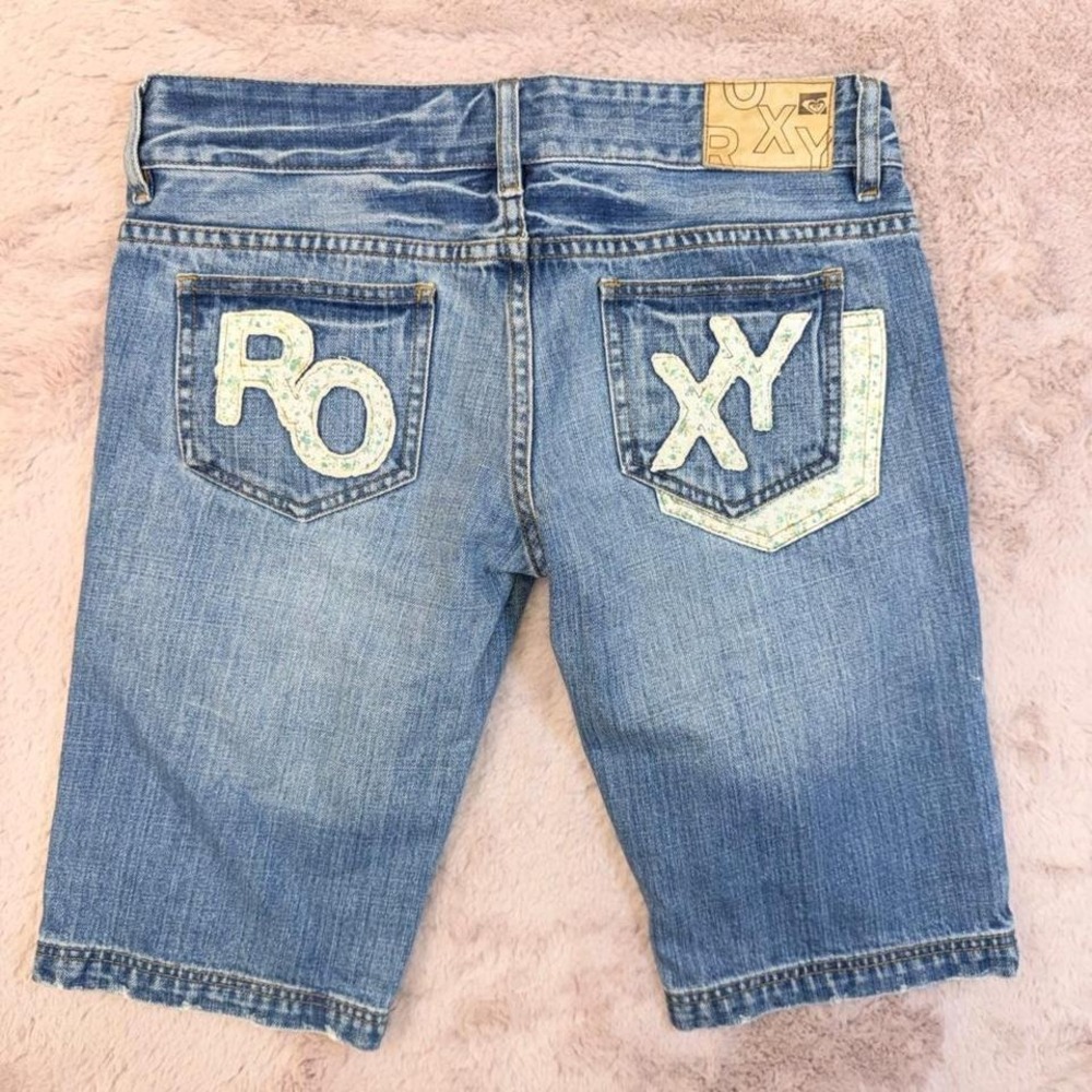 Roxy Capri Jeans Womens 30 Waist‎ Y2K Light Wash Floral Waist Surf Boho